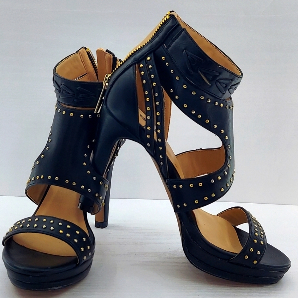 Bongo Black Heels Size 5.5